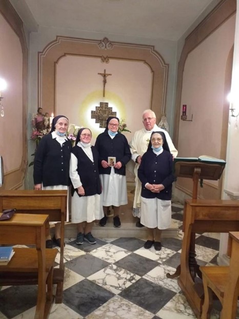 The apostolic community of Genoa was taken over by the sisters of Reggio Emilia, but the Charism is well established!